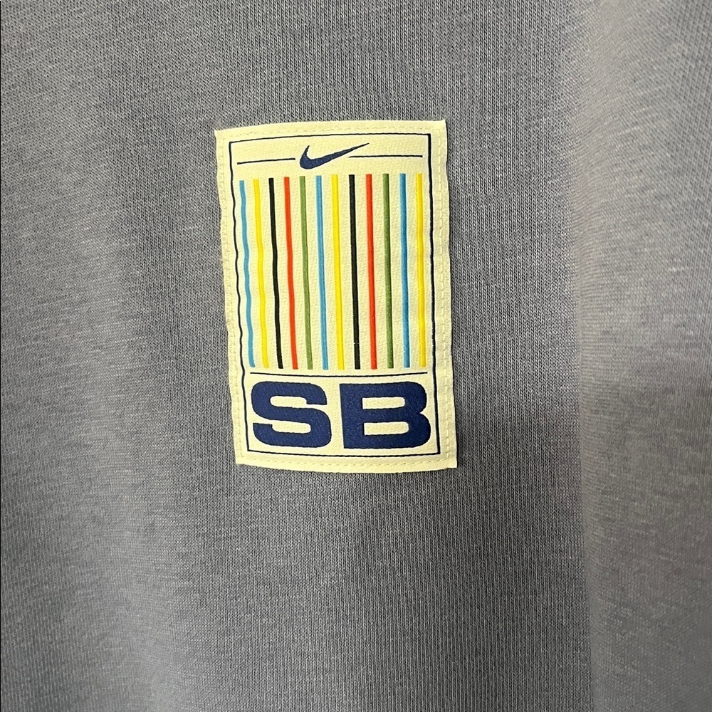 Nike skateboarding fleece pullover - Picture 4 of 8
